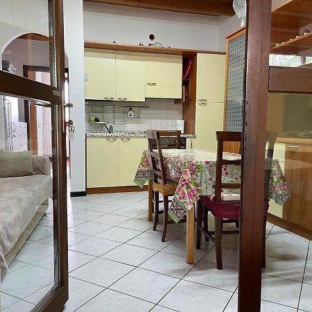 Garda Felice Appartement Desenzano del Garda Buitenkant foto
