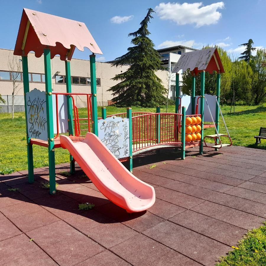 Garda Felice Appartement Desenzano del Garda Buitenkant foto