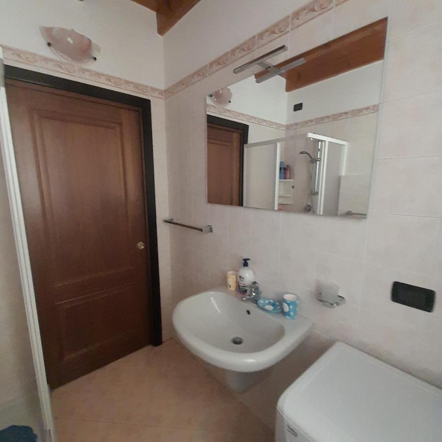 Garda Felice Appartement Desenzano del Garda Buitenkant foto