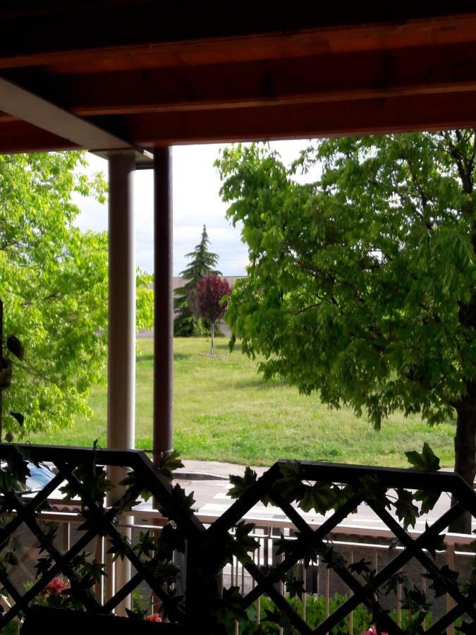 Garda Felice Appartement Desenzano del Garda Buitenkant foto