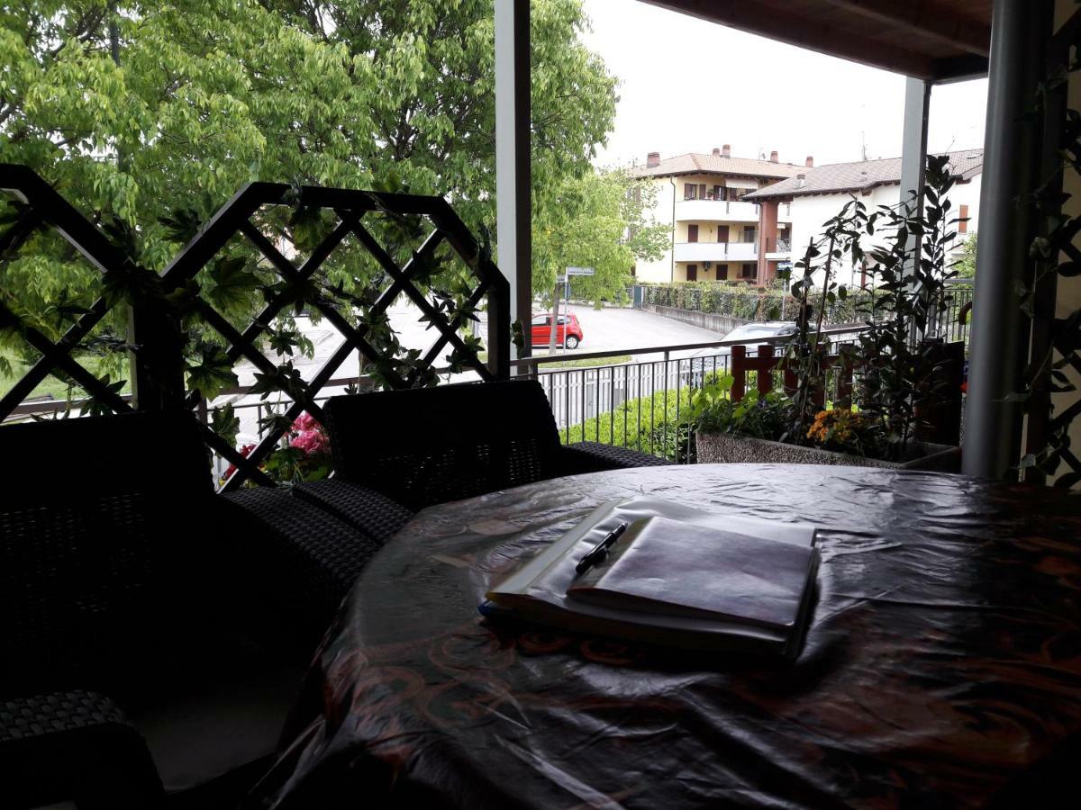 Garda Felice Appartement Desenzano del Garda Buitenkant foto